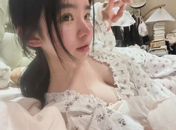 想找個依靠 現在在香港留學 一個人在香港特別沒有安全感 好羨慕情侶 有在香港的朋友嗎？