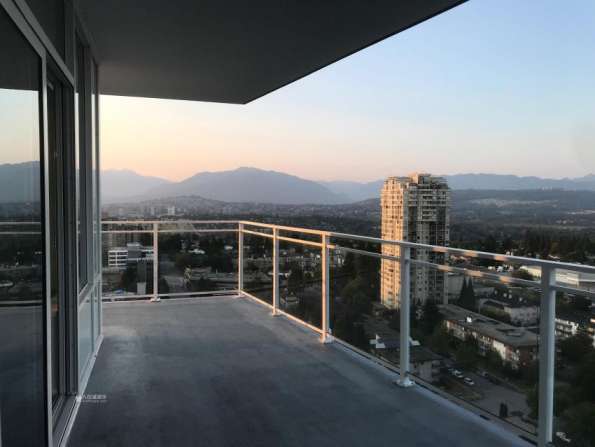 出租Metrotown22楼带冷暖空调公寓