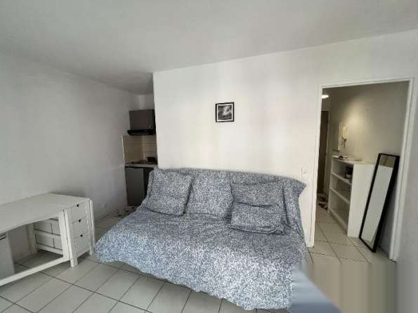 Cannes la boccaStudio 23m2Loué 550€ char