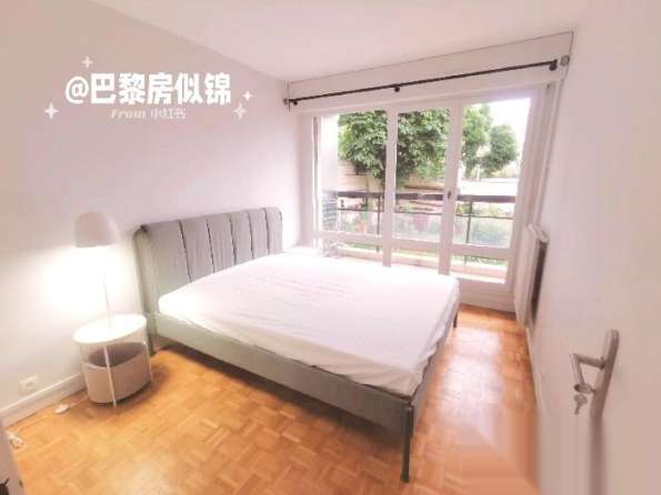 92近拉德芳斯中央供暖供热水48平一室一厅带cave带阳台  【位置】Av. d