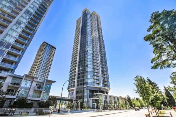 Metrotown 5年新高层公寓，高层2房2卫